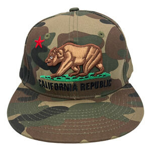 California Republic Cali Bear Flag Flat Bill Snapback Cap Hat Camo Brown Bear
